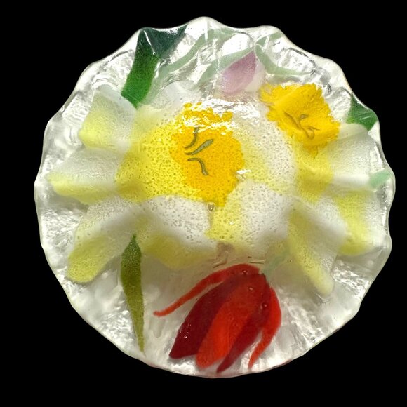 William McGrath signed 7” fused glass ruffled edge floral springtime candy dish - Picture 3 of 5
